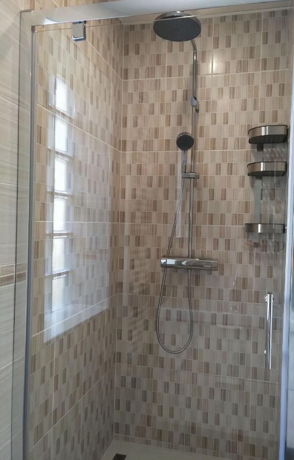 Exclusive Beachfront Villa Fonyód Екстериор снимка